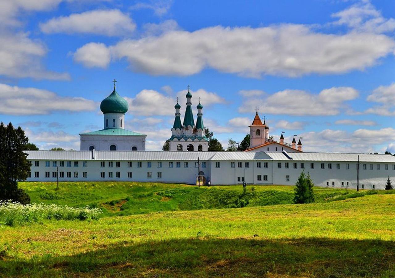 Александро свирском монастыре. Свято-Троицкий Александро-Свирский мужской монастырь. Fktrcfylh Свирский монастырь. Александро-Свирский монастырь Карелия. Лодейное поле Александро-Свирский монастырь.